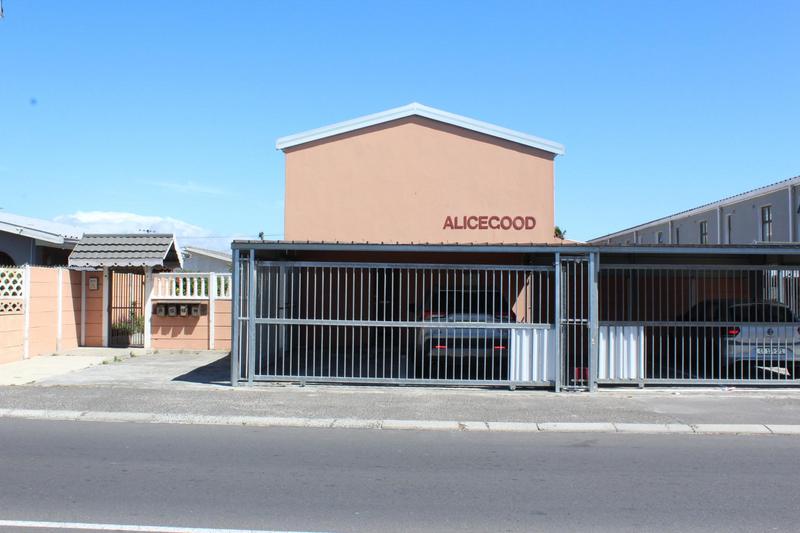 2 Bedroom Property for Sale in Goodwood Estate Western Cape